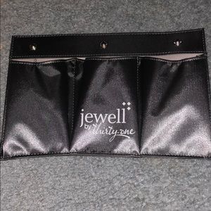 Triple slit pocket by Thirty-one